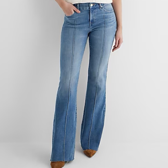 Express Pintuck Raw Hem FlexX '70s Flare Jean Size XL (18-20) - Picture 1 of 6